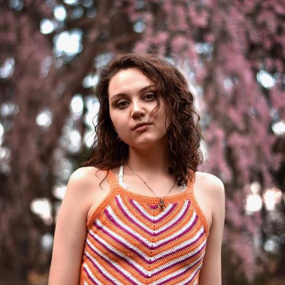 Meet your Posher, Olivia - Picture 1 of 1